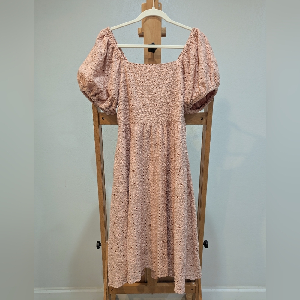 Piper & Scoot Venice Puff Sleeve Floral Dress in Peachy Pink